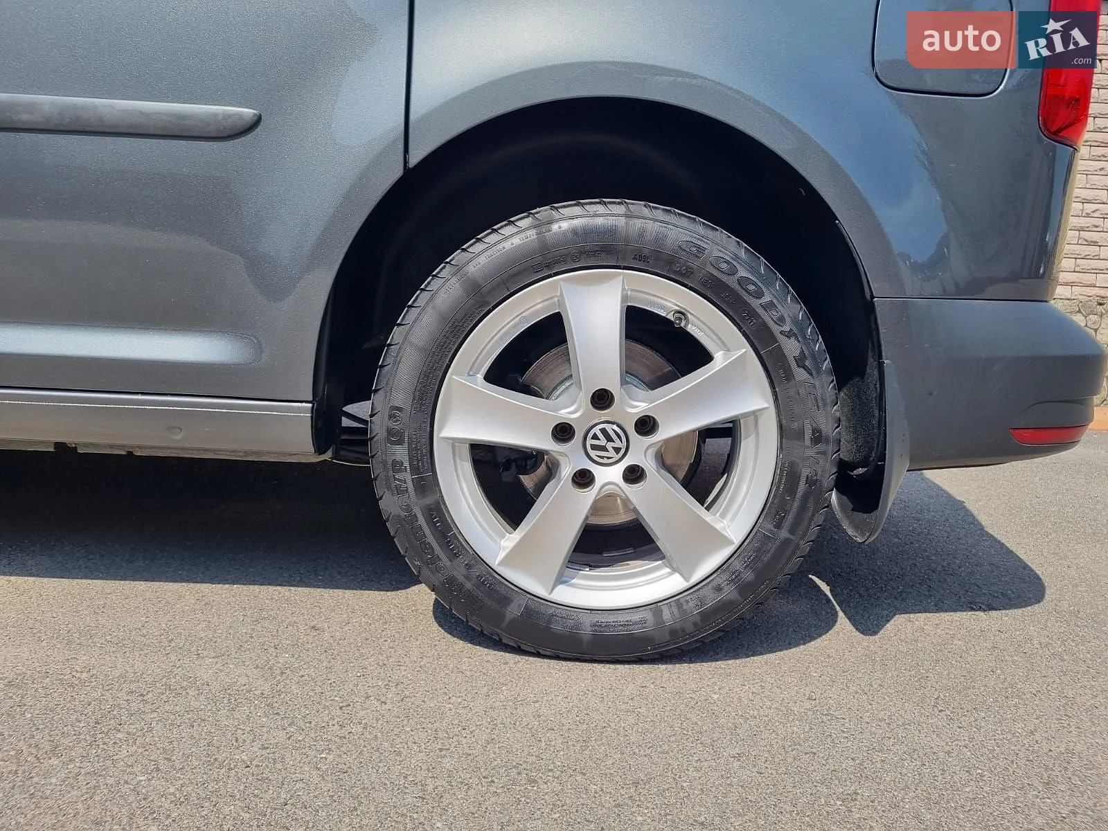 2017 Volkswagen Caddy - мініатюра 31