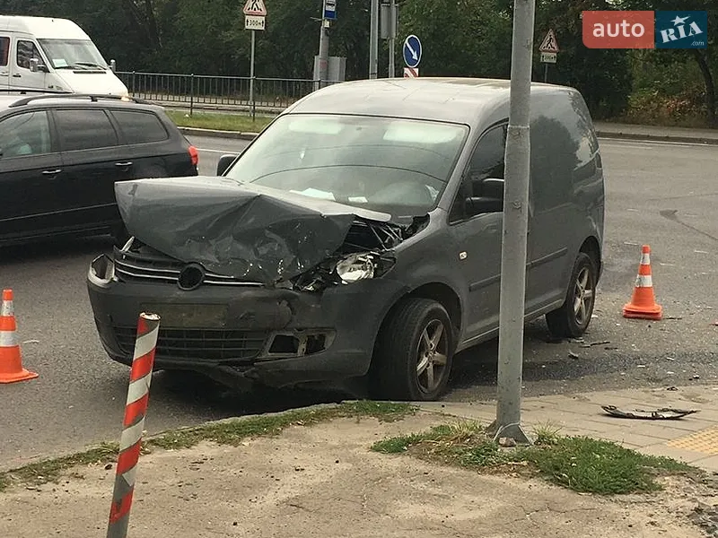 Volkswagen Caddy 2012