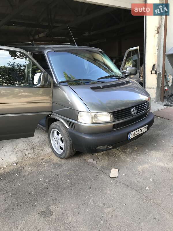 Минивэн Volkswagen Caravelle 1999 в Киеве