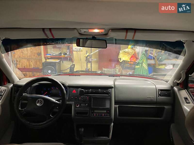 Мінівен Volkswagen Caravelle 2003 в Ірпені