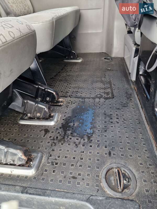 Минивэн Volkswagen Caravelle 2008 в Львове