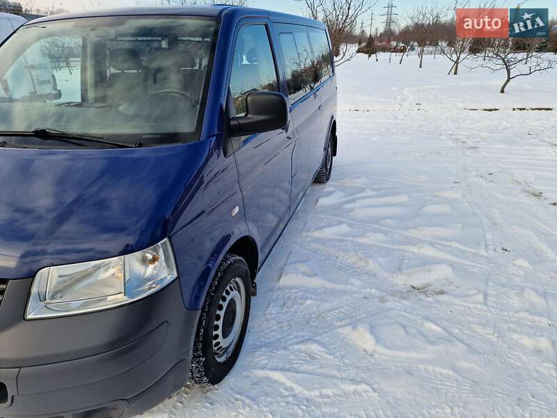 Минивэн Volkswagen Caravelle 2008 в Львове