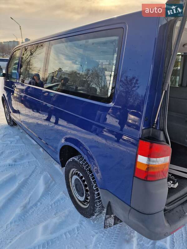 Минивэн Volkswagen Caravelle 2008 в Львове