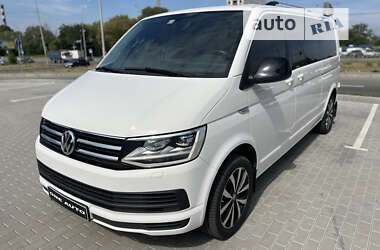 Мінівен Volkswagen Caravelle 2015 в Києві