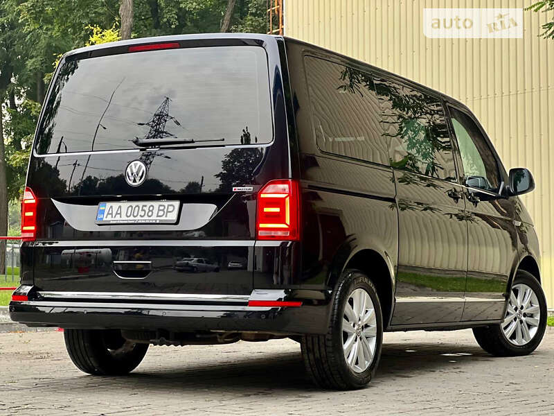 Минивэн Volkswagen Caravelle 2017 в Днепре