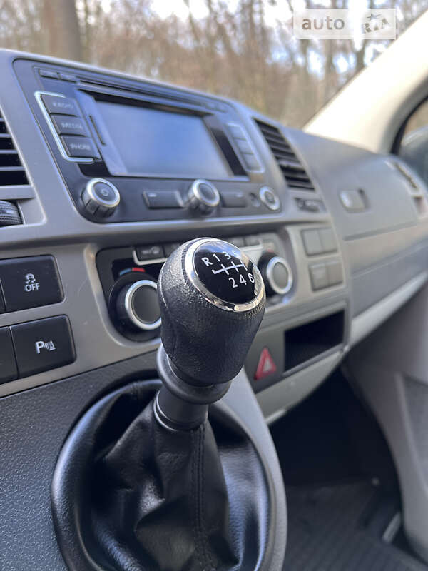 Минивэн Volkswagen Caravelle 2014 в Каменец-Подольском фото 30 Минивэн Volkswagen Caravelle 2014 в Каменец-Подольском