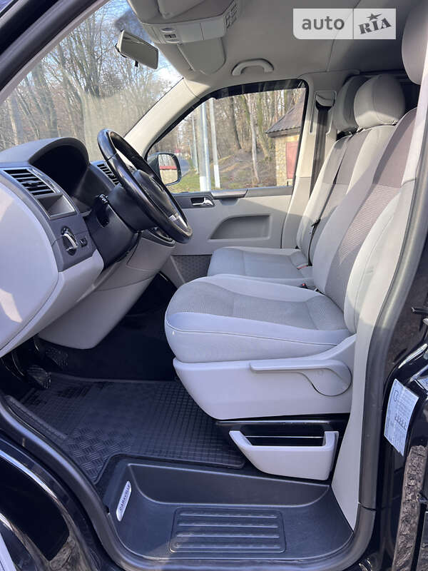 Минивэн Volkswagen Caravelle 2014 в Каменец-Подольском фото 31 Минивэн Volkswagen Caravelle 2014 в Каменец-Подольском