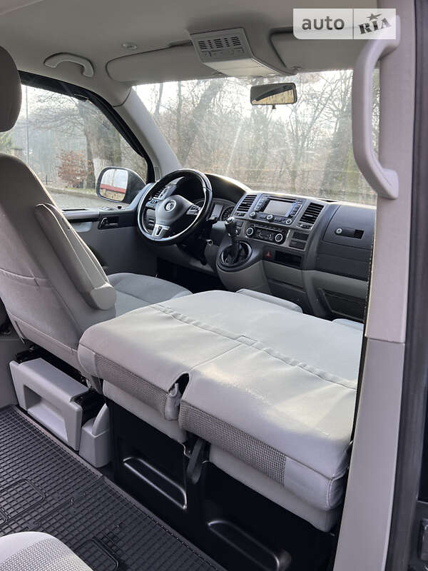 Минивэн Volkswagen Caravelle 2014 в Каменец-Подольском фото 53 Минивэн Volkswagen Caravelle 2014 в Каменец-Подольском