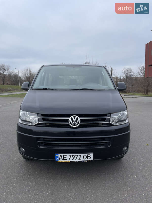 Минивэн Volkswagen Caravelle 2013 в Кривом Роге