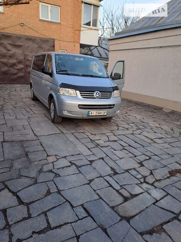 Минивэн Volkswagen Caravelle 2004 в 