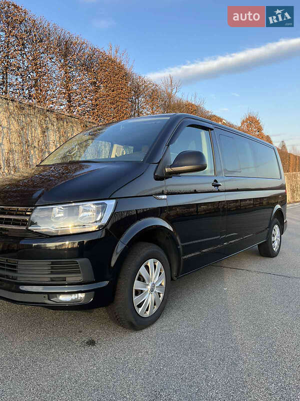 Минивэн Volkswagen Caravelle 2015 в Киеве