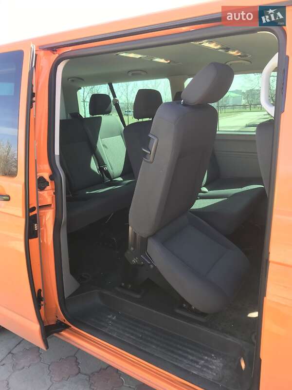 Мінівен Volkswagen Caravelle 2014 в Южноукраїнську