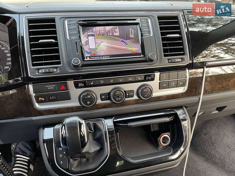 Мінівен Volkswagen Caravelle 2017 в Києві