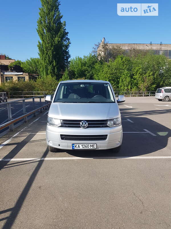 Мінівен Volkswagen Caravelle 2012 в Києві