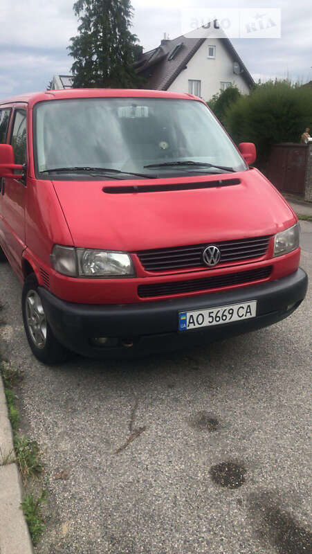 Минивэн Volkswagen Caravelle 1998 в Хусте