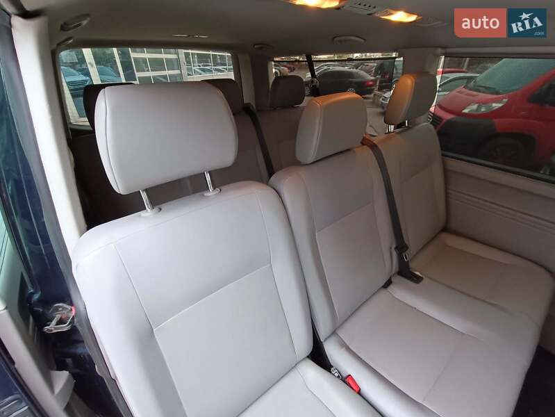 Минивэн Volkswagen Caravelle 2013 в Харькове