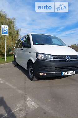 Минивэн Volkswagen Caravelle 2018 в 