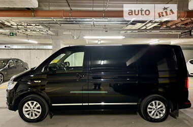 Минивэн Volkswagen Caravelle 2017 в 