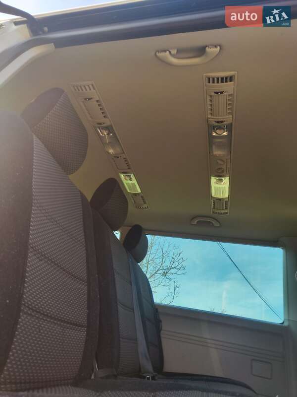 Минивэн Volkswagen Caravelle 2018 в Нереснице