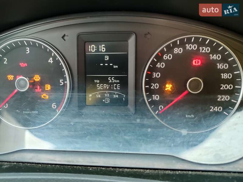 Мінівен Volkswagen Caravelle 2011 в Києві