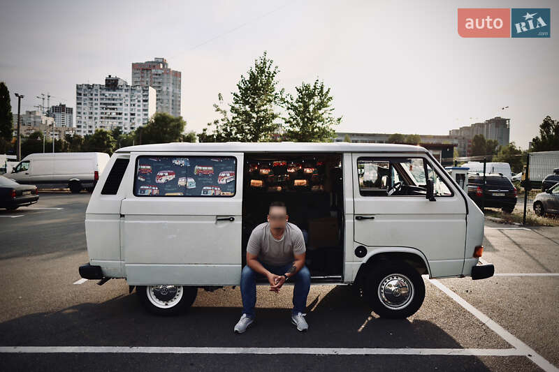 Минивэн Volkswagen Caravelle 1989 в Киеве