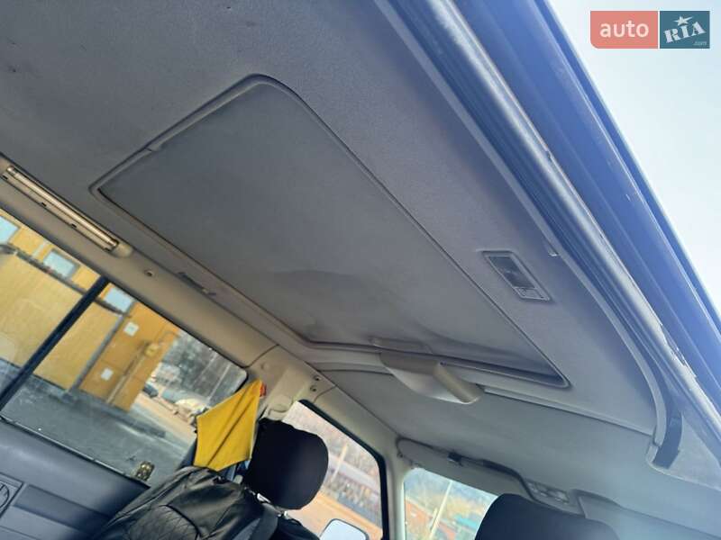 Минивэн Volkswagen Caravelle 1998 в Ровно