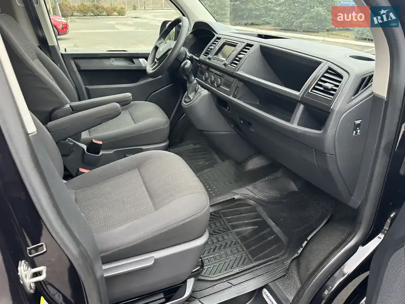 Volkswagen Caravelle 2018