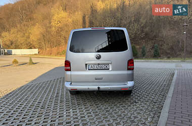 Минивэн Volkswagen Caravelle 2011 в Сваляве