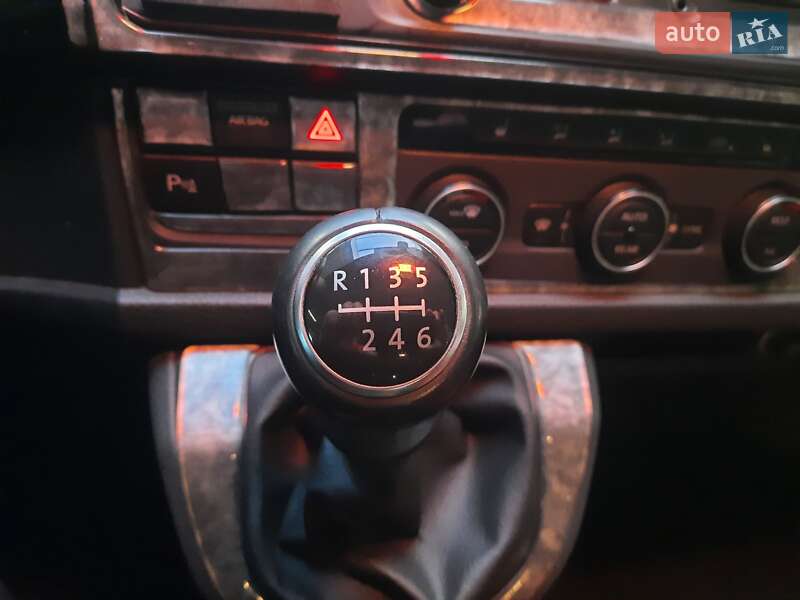 Минивэн Volkswagen Caravelle 2018 в Хмельницком фото 23 Минивэн Volkswagen Caravelle 2018 в Хмельницком