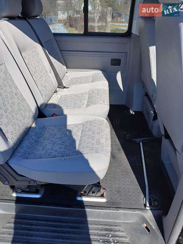 Минивэн Volkswagen Caravelle 2007 в Житомире
