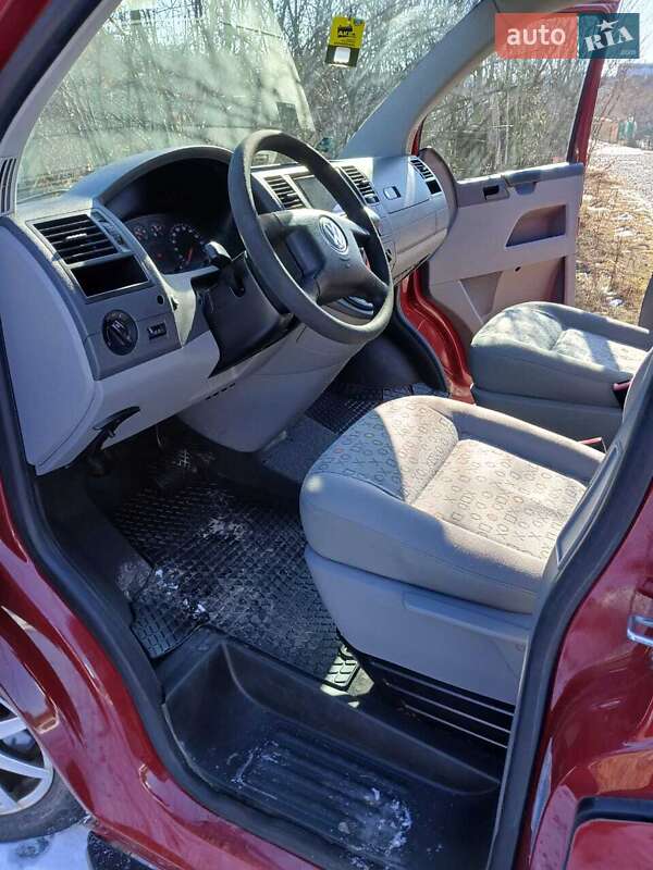Минивэн Volkswagen Caravelle 2007 в Житомире