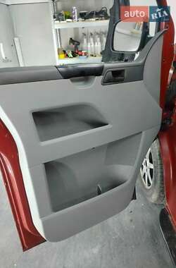 Минивэн Volkswagen Caravelle 2007 в 