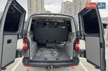 Минивэн Volkswagen Caravelle 2015 в 