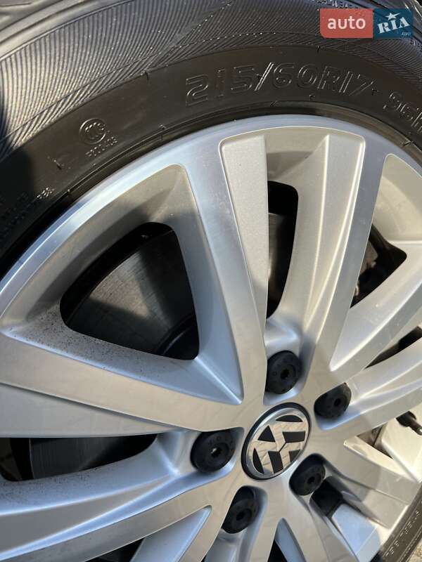 Мінівен Volkswagen Caravelle 2015 в Львові