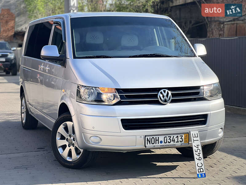 Volkswagen Caravelle 2010
