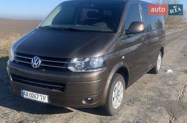 Мінівен Volkswagen Caravelle 2015 в 