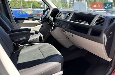 Минивэн Volkswagen Caravelle 2018 в 