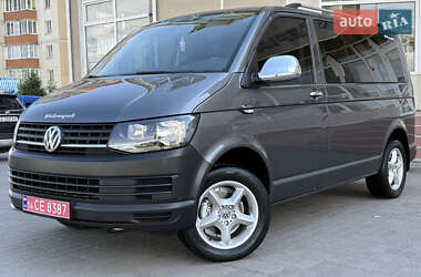 Минивэн Volkswagen Caravelle 2016 в Хмельницком