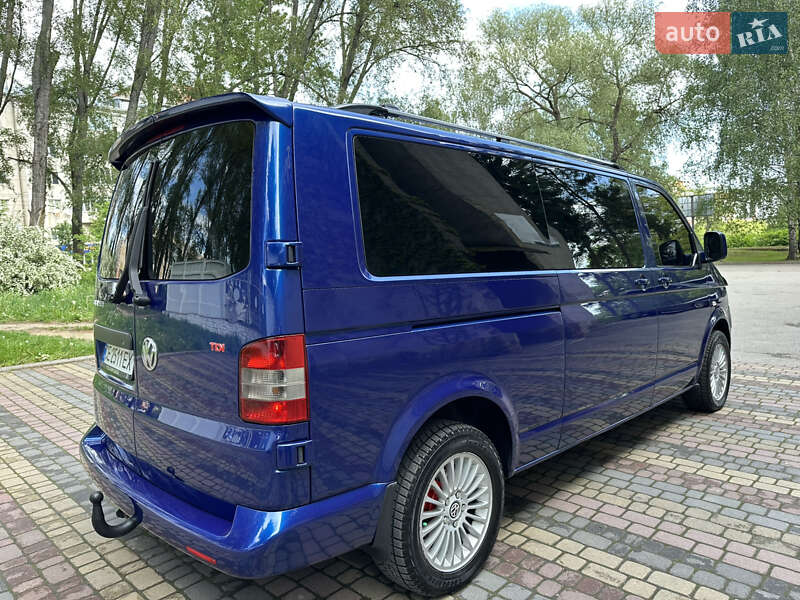 Минивэн Volkswagen Caravelle 2006 в Черновцах