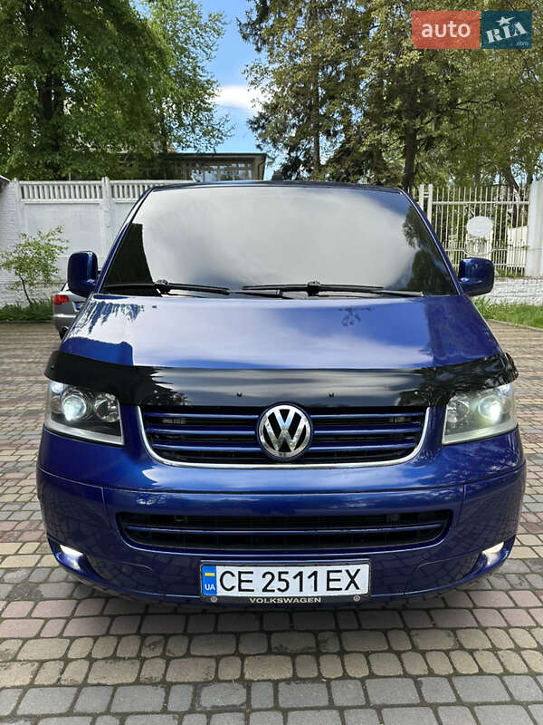 Минивэн Volkswagen Caravelle 2006 в Черновцах
