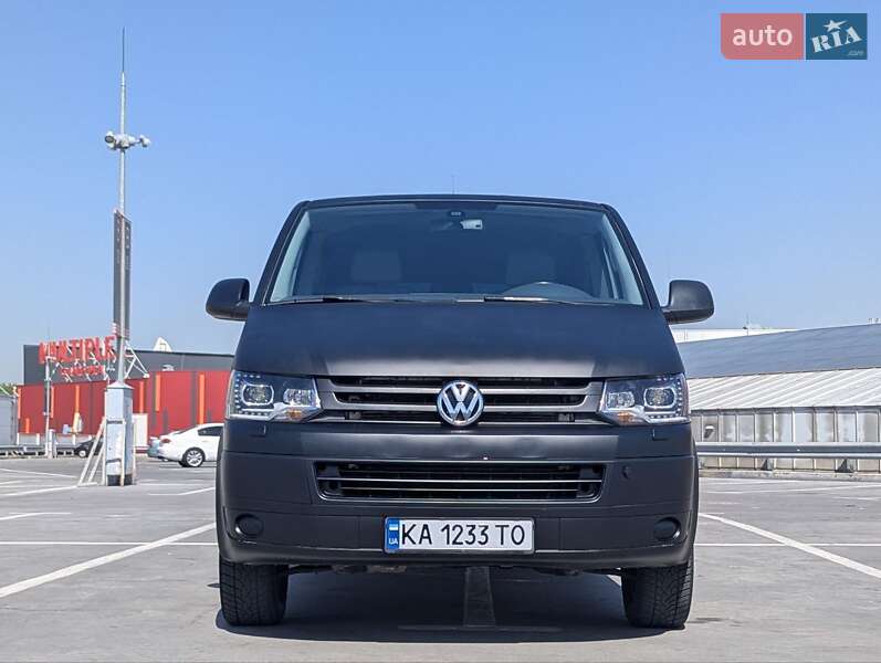 Минивэн Volkswagen Caravelle 2013 в Киеве фото 2 Минивэн Volkswagen Caravelle 2013 в Киеве