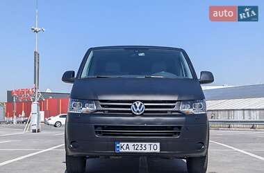 Минивэн Volkswagen Caravelle 2013 в 