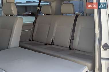 Минивэн Volkswagen Caravelle 2013 в 