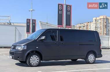 Минивэн Volkswagen Caravelle 2013 в 