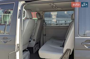 Минивэн Volkswagen Caravelle 2013 в 
