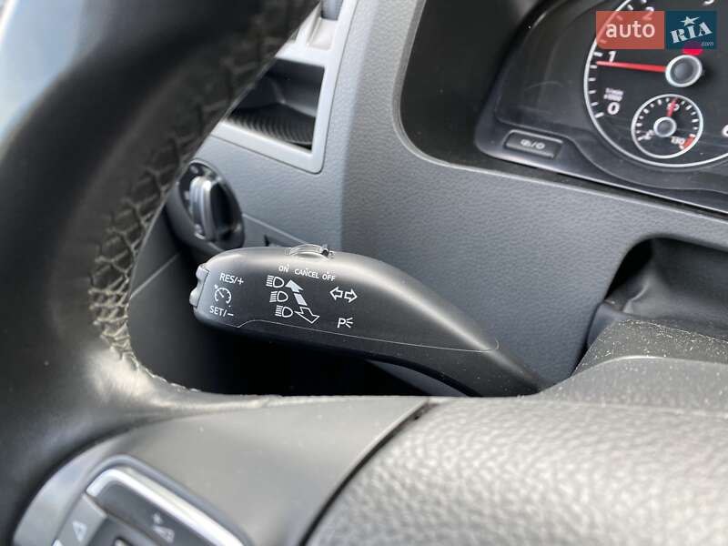 Мінівен Volkswagen Caravelle 2013 в Львові