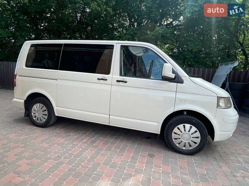 Volkswagen Caravelle 2008