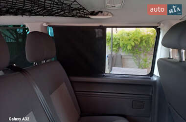 Минивэн Volkswagen Caravelle 2013 в 