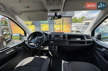 Минивэн Volkswagen Caravelle 2018 в 