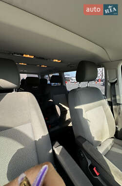 Минивэн Volkswagen Caravelle 2015 в 